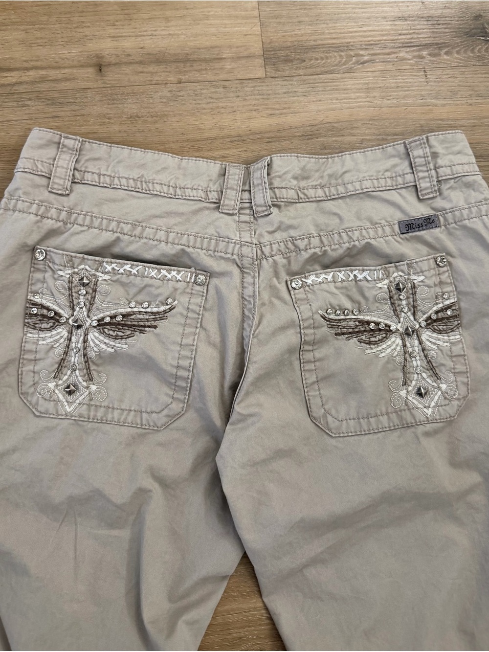 Miss Me Straight Leg Pants in Light Khaki Size 27